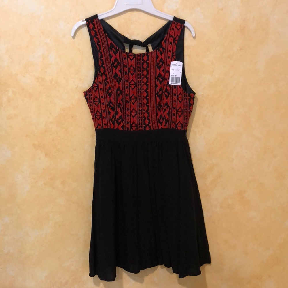 FOREVER 21 red and black open back dress